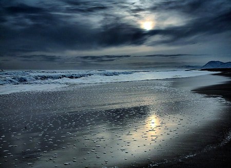 Shores of silver blue - ocean, beach, cloudy, evening, reflection, water, silver blue, misty