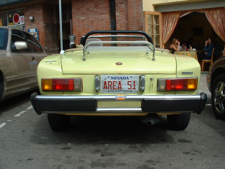 Nevada Area 51 - parked, auto, fiat, keys on the trunk