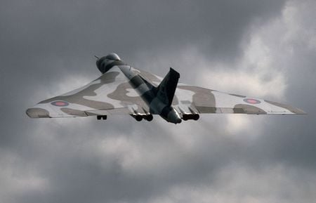 Avro Vulcan - raf, bomber, royal air force, vulcan bomber