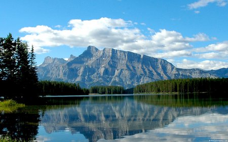 Baniff - baniff, cloud, lake, mountain, tree