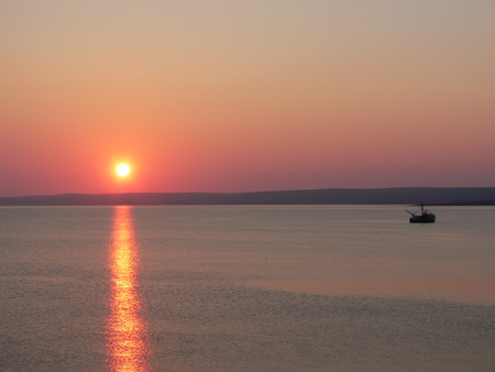 Sunrise Boat - morning, early, lake, orange, golden, sunrise, boat