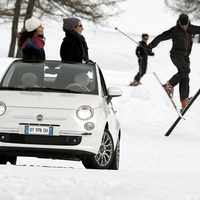 Fiat 500C skiing