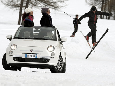 Fiat 500C skiing - italian, small car, fiat, skiing, fiat 500