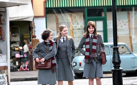 Carey Mulligan - ellie kendrick, carey mulligan, 1960s, schoolgirls, an education, amanda fairbank-hynes