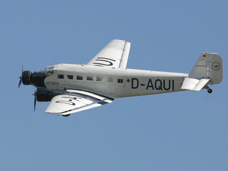 Junkers JU52 - junkers, german, lufthansa, ju52