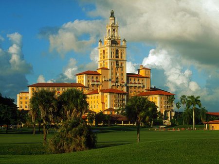 BEAUTIFUL,GORGEOUS,BUILDING - building, beautiful, architecture, green, wallpaper, grass, buildings, new