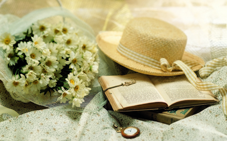 Beautiful Bouquet - beauty, hat, photography, daisy, bouquet, book, lovely, still life, nature, pretty, beautiful, clock, flowers, daisies