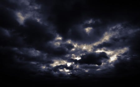 Forboding Sky - sky, dark, forboding, clouds