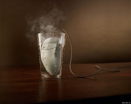 Hot Mouse - glass, glass of water, water, mouse, steamy mouse, steam, hot mouse