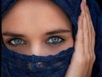 Half Niqab