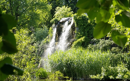 A Nice Park Waterfall - nature, lush, forest, cliff, green, waterfalls, small, rocks