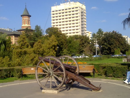 Medieval gun - arm, arhitecture, city, monuments, sky, medieval, other