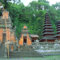 bali goa lawah