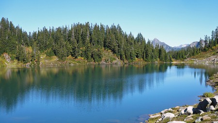 Twin Lakes - fall, autumn, lake, mountains, washington, firefox persona, reflection, sky