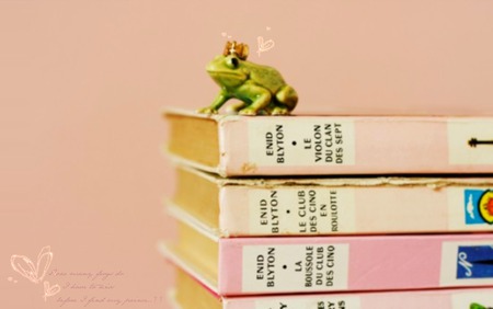 Frog Prince - pink, girly, light, frog, fairy tale, prince, fantasy