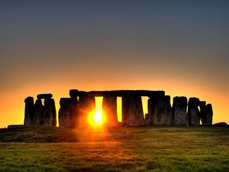 Sunset Behind Stonehenge - nature, hd, stonehenge, england, field, stones, sunset