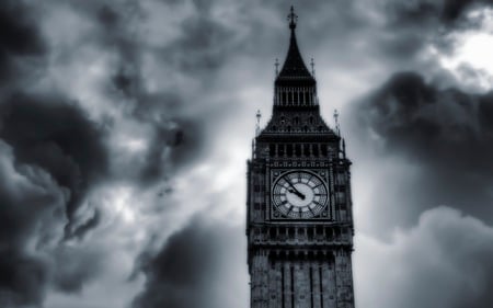 Cloudy Ben - clouds, big ben, monument, clock, architecture