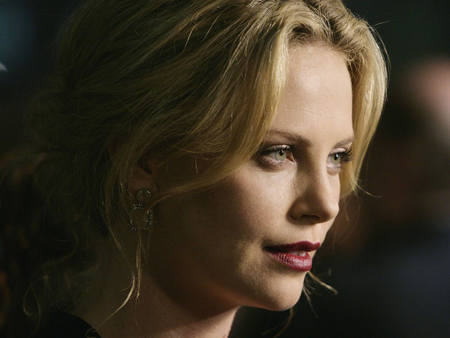 Charlize Theron - lip, sexy, actress, hot, girl, hair, charlize theron, eye, look, cute, babe