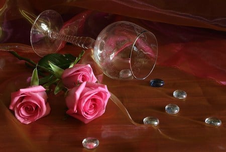 still life 1 - glass, art photo, perle, nice, table, still life, pink roses