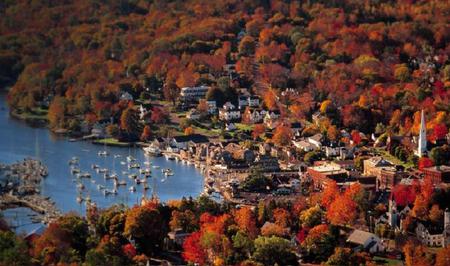 AUTUMN BY THE SEA - village, boats, trees, red, leaves, spectacular, shore, sea