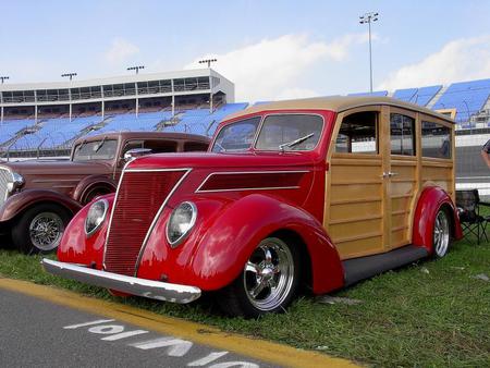 39 Ford woody wagon - dodge, ford, chrysler, chevy