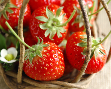 Basket of strawberries - food, fruit, strawberry, vegetable