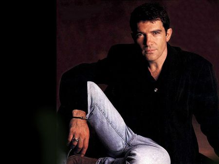 Antonio Banderas - handsome, male, sexy, lips, eyes, actor, look, cute, dress