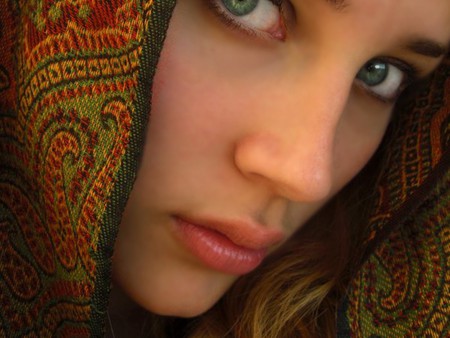 Green Eyes (Muslim Beautiful Woman) - gorgeous, woman, beautiful, muslim, green eyes, sexy