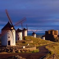 consuegra_la_mancha_spain