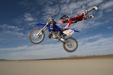 Motorcrossing At Desert - sport, desert, photography, yamaha, motorcross