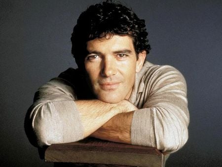 Antonio Banderas - male, handsome, actor, smile, great eyes, sexy, hair