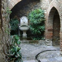 Alcabaza Courtyard