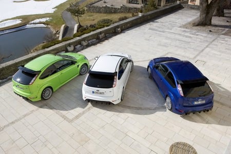 3 Ford Focus RS - focus rs, blanc, branco, ford, bleu, rs, tuning, sport, white, vert, blue, verde, green