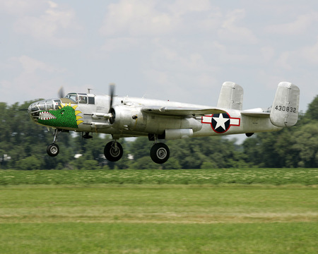 North American B-25J Mitchell - north, american, usaf, ww2, b25, mitchell, bomber