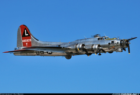 B-17 FLYING FORT - f, o, t, r