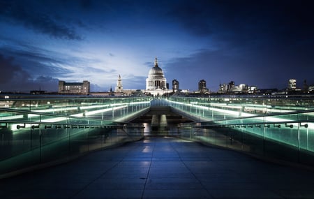 Millennium Bridge - almiller, crossing, uk, awesome, london, millennium, architecture, bridge