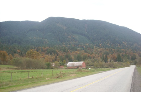 Fall Beauty - fall, trees, mountain, colors, road, barn