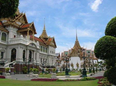 Bangkok Style - building, steeple, thai, traditional, structure, asian, gold, grounds, roof, garden, asia