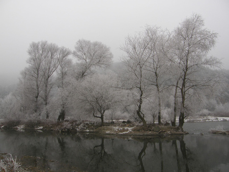 Struma river in winter - landscape, places, winter, water, bulgaria, sesons, white, nature, reflection, rivers