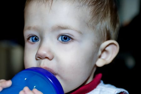 Sippy cup - people, blue, eyes, child, res, popular, white, face, cup, littleboy