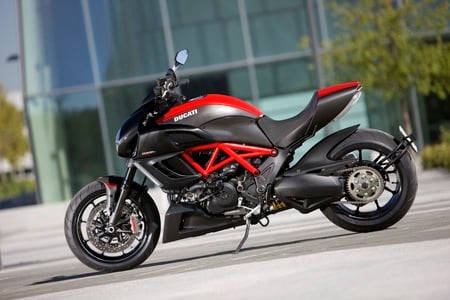 muslebike...ala italiano - ducati, hd, bikes, superbike