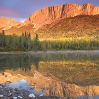 Yamnuska mountain