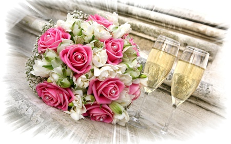 Bouquet - pearls, beauty, roses, glasses, photography, champagne, bouchet, bouquet, rose, wine, with love, white, pretty, romance, love, pink roses, wedding, glass, day, valentine, lovely, nature, romantic, pink, beautiful, colors, flowers, buchet