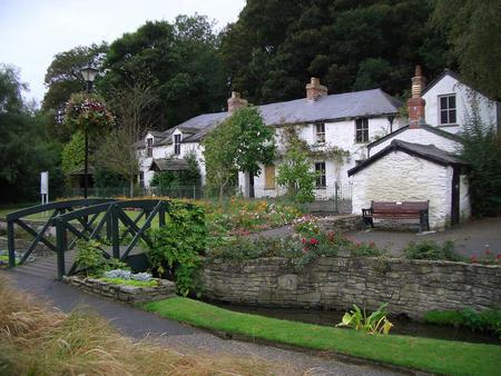 Cottage Garden - beautiful, canal, art photo, cottage, flowers garden, bridge