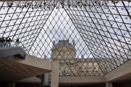 A magnificent Parisian Pyramid - magnificent, pyramid, a, parisian