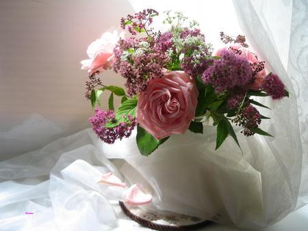 still life - nice, roses, photography, bouquet, elegant, rose, gentle, still life, vase, cool, beautiful, flowers, photo, flower, harmony