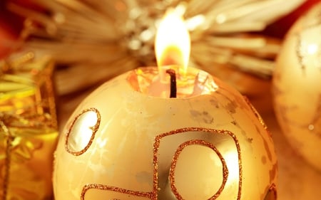 Candle - photography, garland, holidays, lovely, christmas, new year, cute, candles, decorations, golden