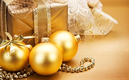 Christmas Time 2 - for my friend grandmere - decoration, gold colour, balls, beautiful, christmas gift