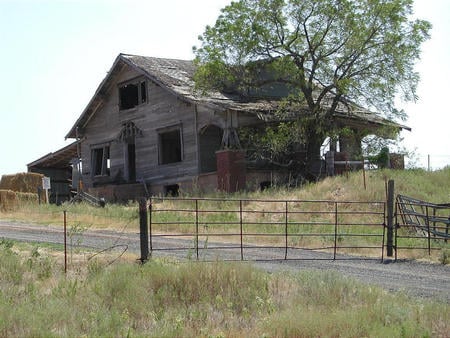 Abandoned Farmhouse 6 - house, architecture, abandoned, farm