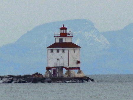 Harbor lighthouse - harbor, lake, lighthouse, breakwall